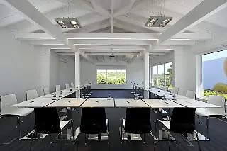 Las Colinas Golf & Country Club Residences Villa *