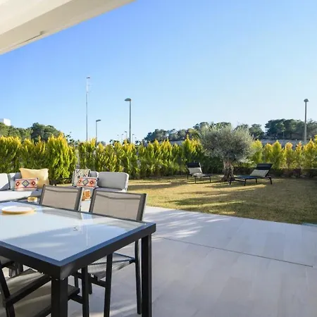 Las Colinas Golf & Country Club Residences Villa *