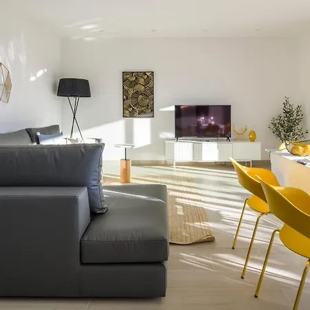 Villa Las Colinas Golf & Country Club Residences