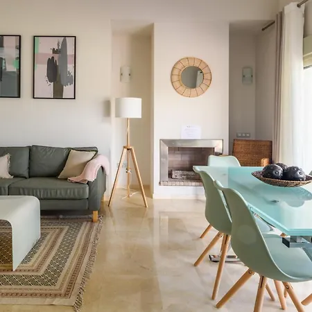 Villa Las Colinas Golf & Country Club Residences