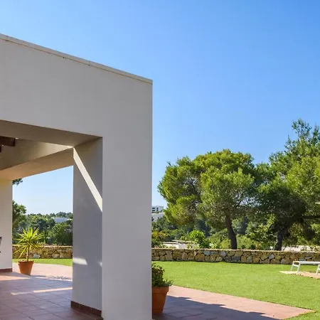 Villa Las Colinas Golf & Country Club Residences *