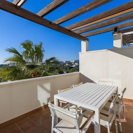 Las Colinas Golf & Country Club Residences *