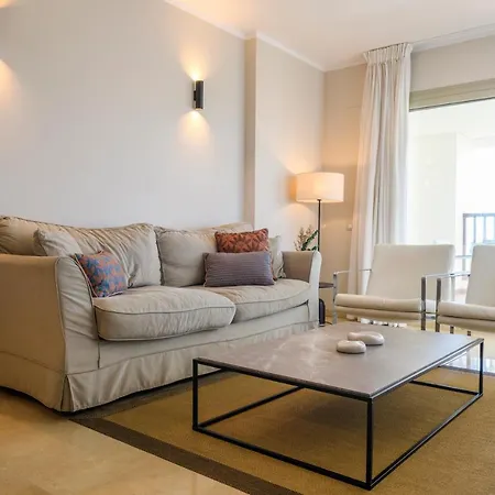 Las Colinas Golf & Country Club Residences