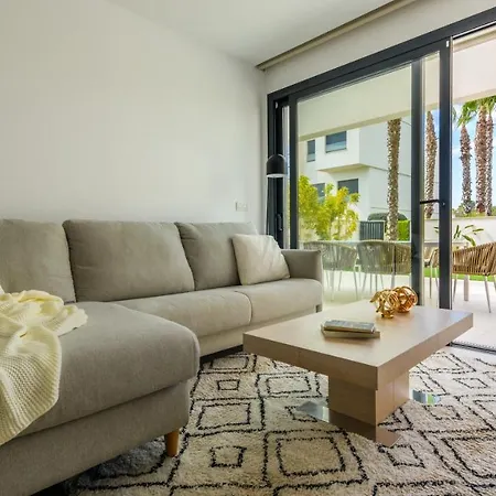 Las Colinas Golf & Country Club Residences Villa